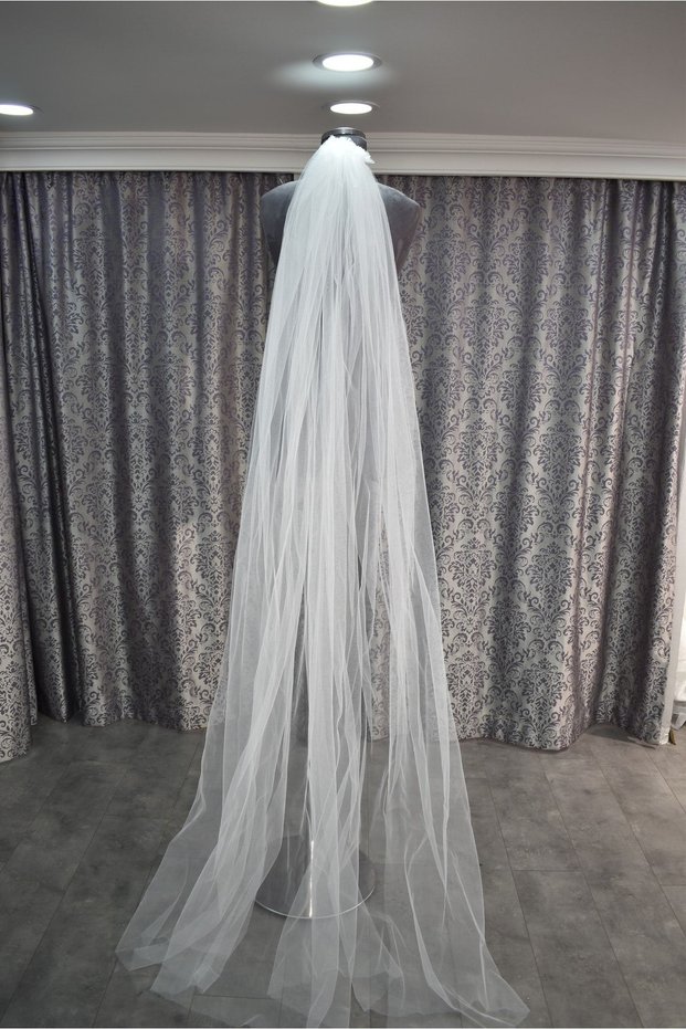 Long Simple Bridal Veil 2.5 meters Long Veil