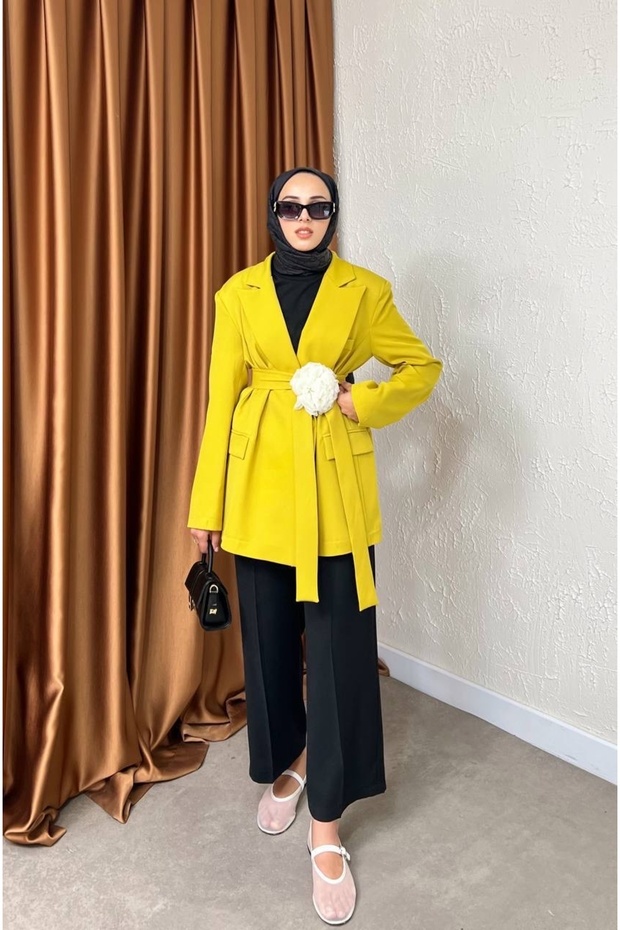 Rose aksesuarlı ceket - 1