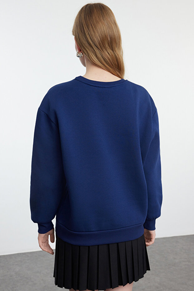 Lacivert Regular/Normal Kalıp Nakışlı Kalın Örme Sweatshirt TWOAW25SW00050 - 5