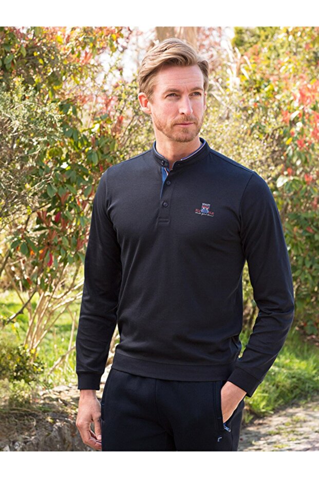 Prevailing Collar Men's Interlock Fabric Soft Texture Buttoned Sweatshirt