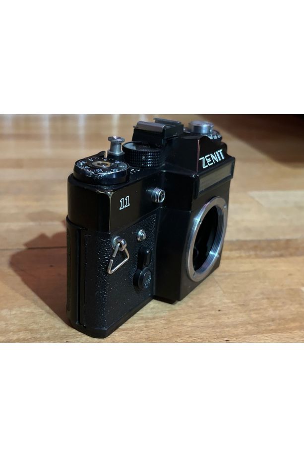 Zenit 11 fotoğraf makinası - lensi yoktur - sorunsuz  çalışır durumda - 3
