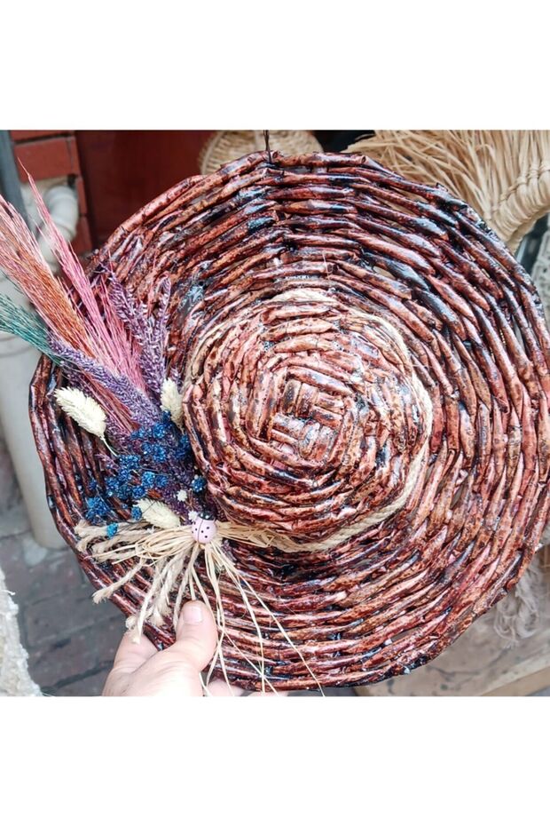 Sonbahar Renkleriyle Süslenmiş Kahverengi Hasır Örgüsü Geri Dönüşüm Şapka Kapı &duvar Süsü - 1