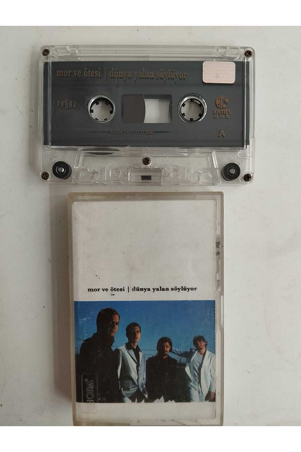 Mor Ve Ötesi – Dünya Yalan Söylüyor -  2004 Türkiye Basım  2. El Kaset Albüm - 1