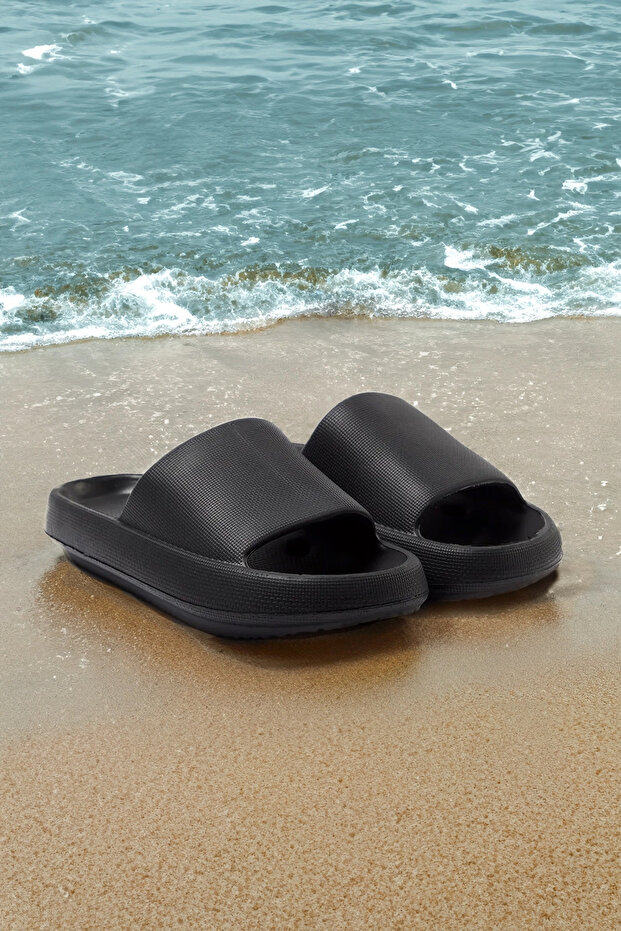 Siyah Flatform Kadın Havuz Terlik TAKSS24TE00013 - 1