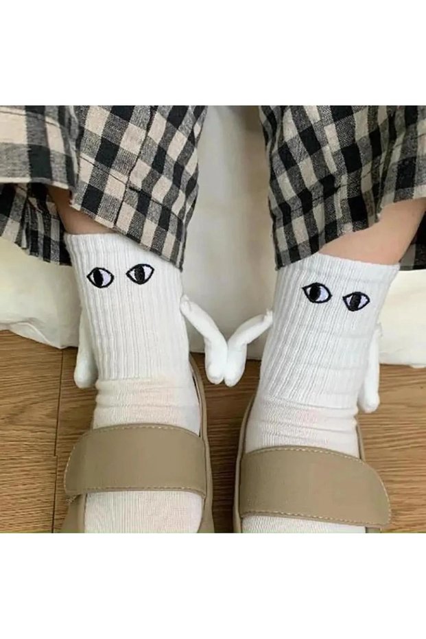 1 Piece White Magnet Holding Hands Socks Friendship Sports Socks: Fun and Comfortable