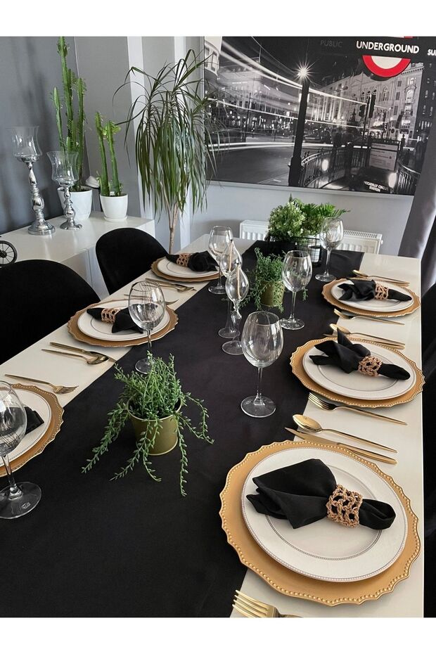 Pearl Velvet Textured Seamless Black Runner (Napkins Not Included)