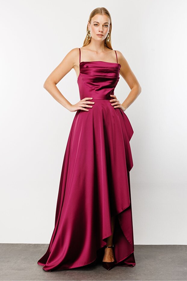 فستان طويل بحمالات رفيعة - 4