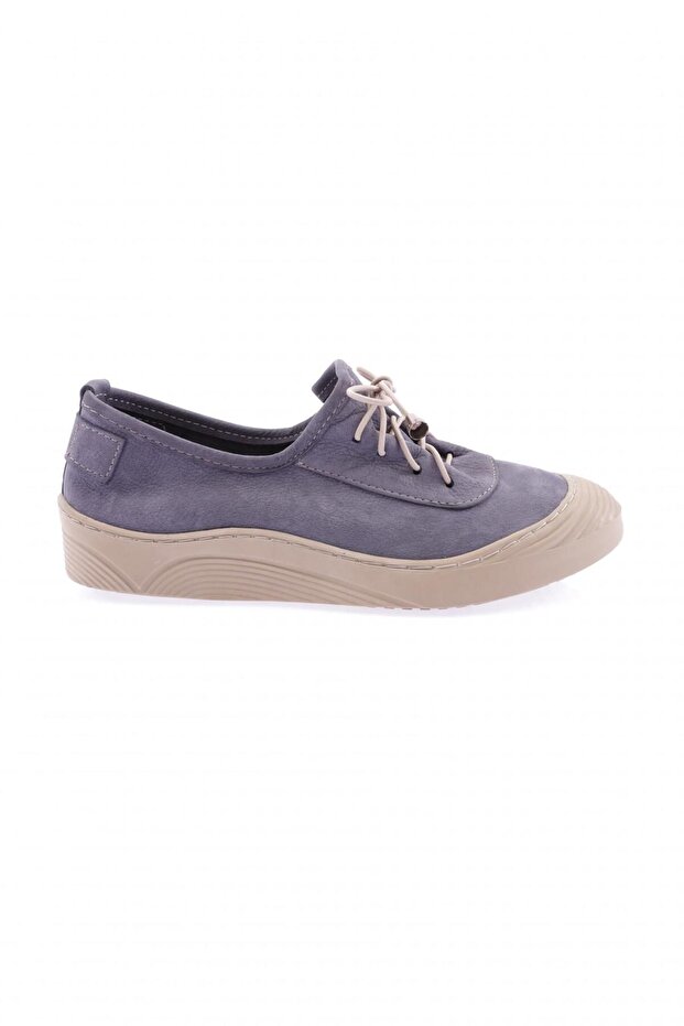 1031 Women's Laced Casual Shoes