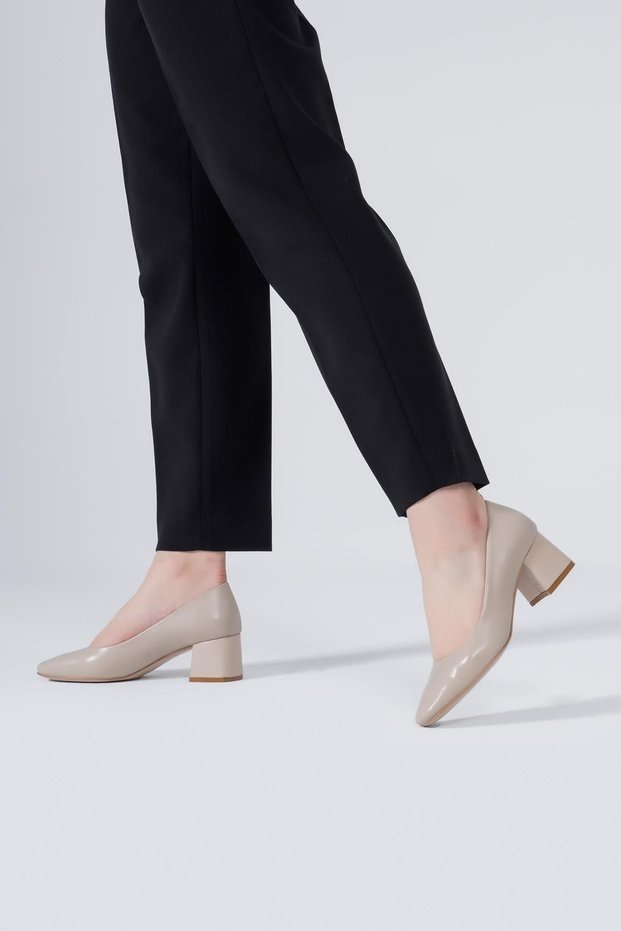Genuine Leather Women's Short Classic Heeled Shoes Blunt Toe Casual