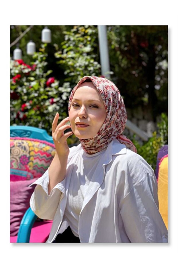 NİLÜFER EŞARP - 3