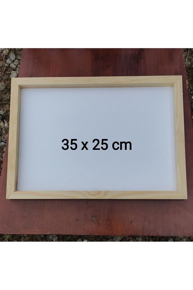 لوحة بإطار خشبي مقاس 35 × 25 سم باللون الأبيض (بدون زجاج - لوح خلفي ثابت)