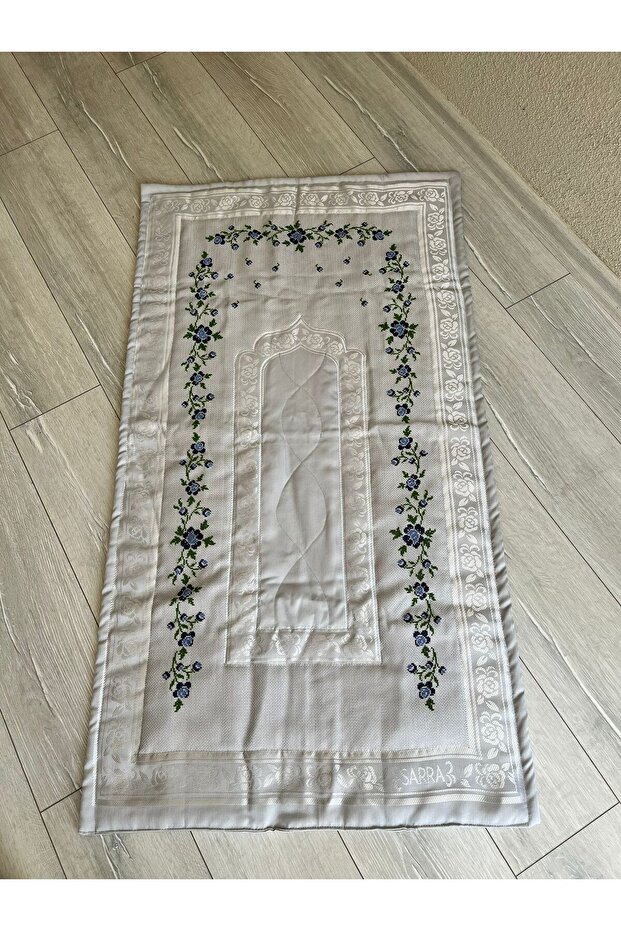 ÇEYİZLİK İŞLEMELİ SECCADE TAKIMI 4'LÜ - 2