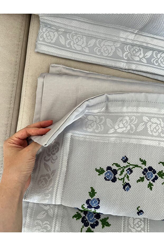 ÇEYİZLİK İŞLEMELİ SECCADE TAKIMI 4'LÜ - 3