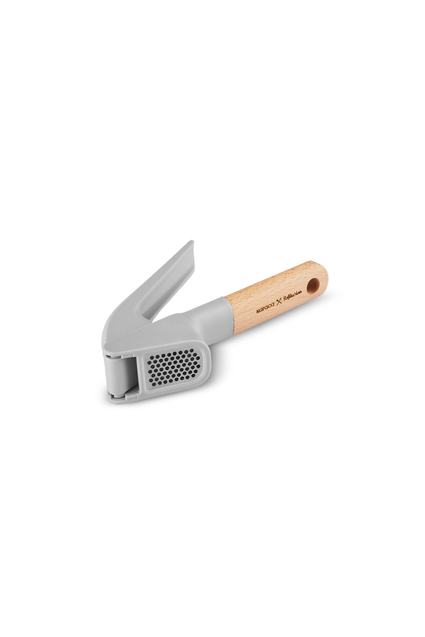 X Refika Wooden Handle Garlic Crusher 18 cm