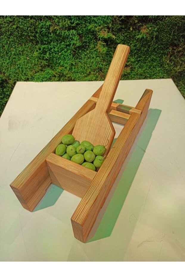 Zeykir Wooden Olive Crushing Machine