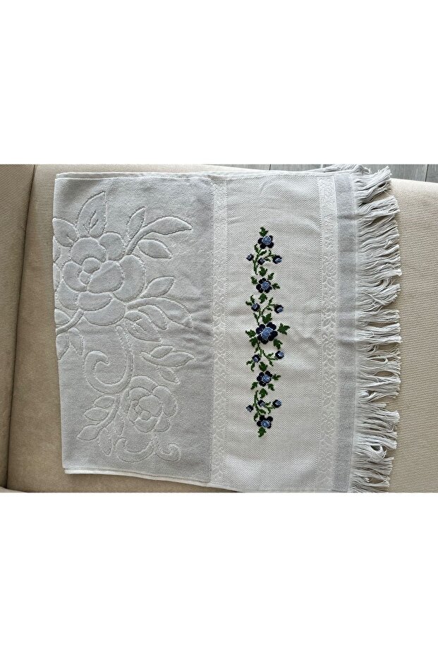 ÇEYİZLİK İŞLEMELİ SECCADE TAKIMI 4'LÜ - 4