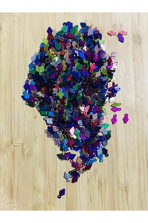 رقائق سميكة من البليكسي الملون على شكل عنقود عنب. 20 جرام - 1