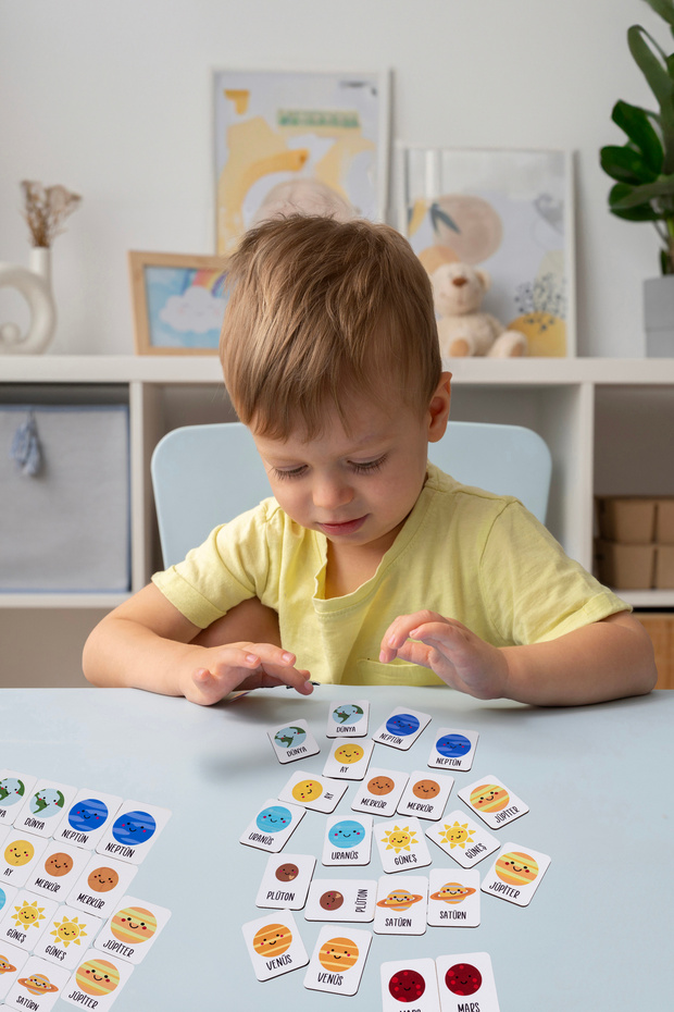 بطاقات مطابقة خشبية ممتعة وتعليمية تحت عنوان الفضاء - 3