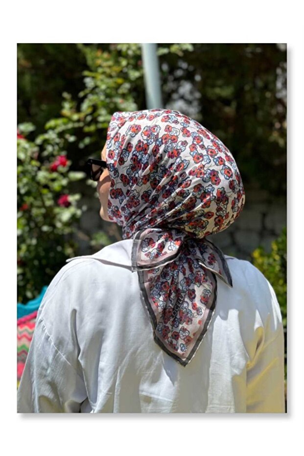 NİLÜFER EŞARP - 1