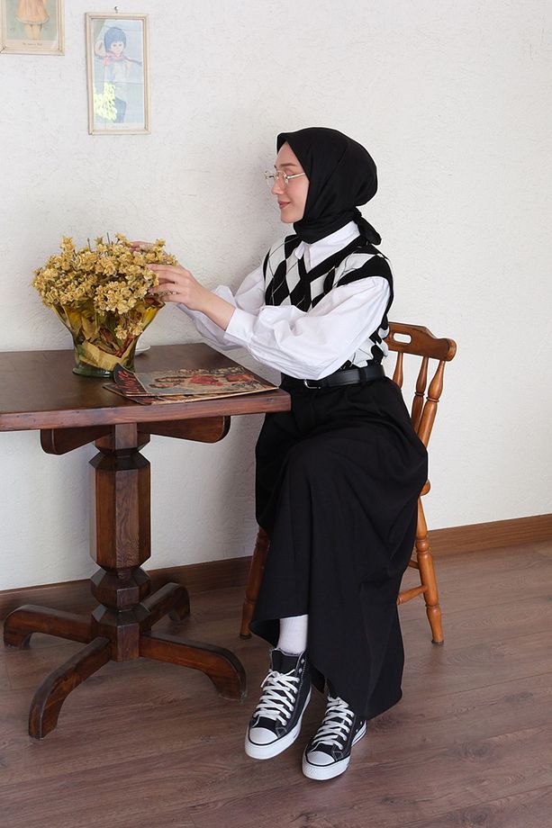 Siyah Tek Düğmeli Etek - 4
