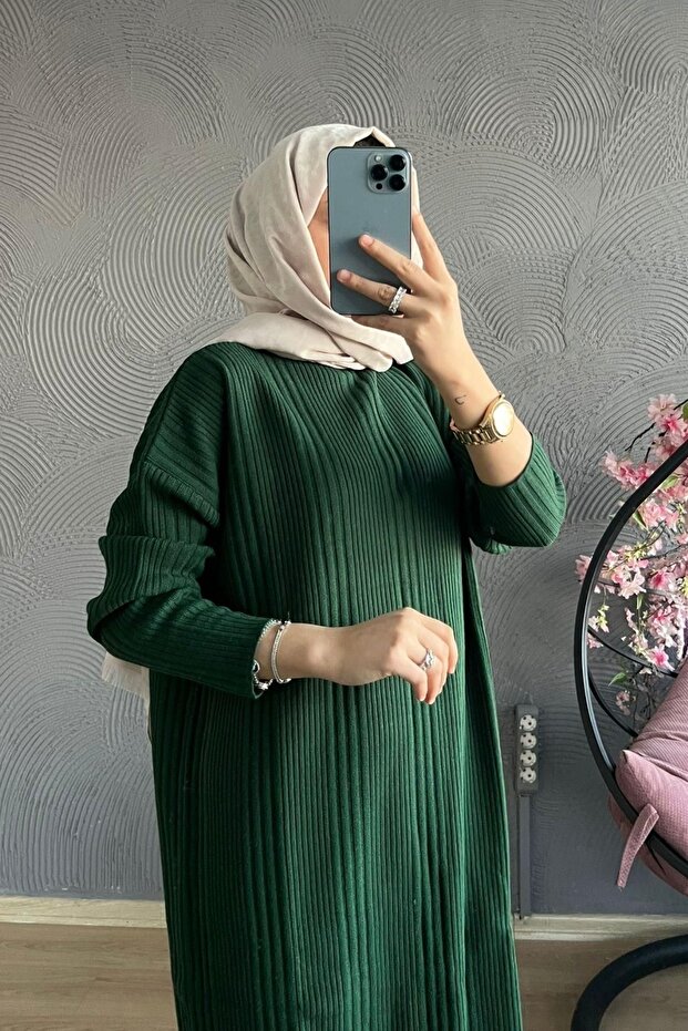 Tesettür Triko Elbise - 1