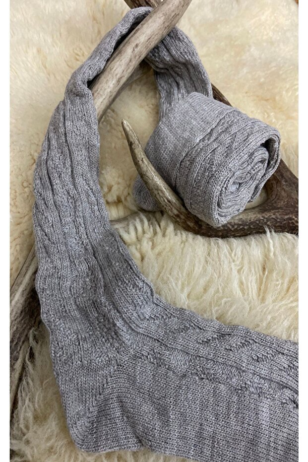 Knee-Line Wool Socks - 1