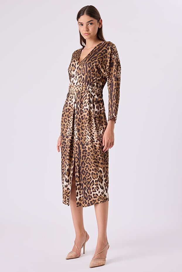 V yakalı leopar floş elbise - 2