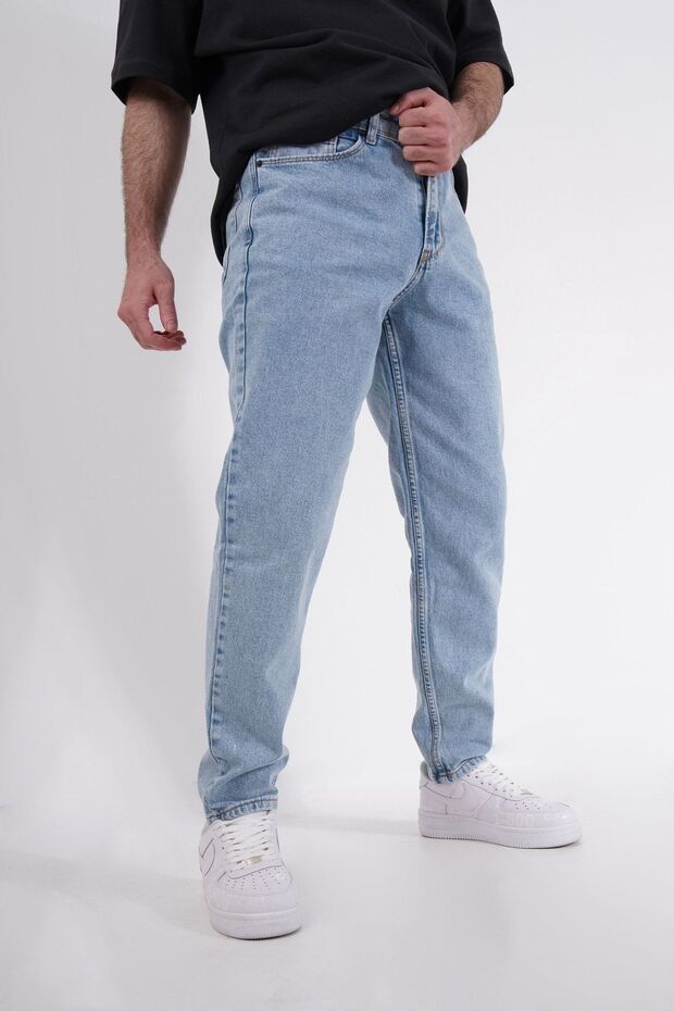 Basic Patternless Men's Mom Jean - 1