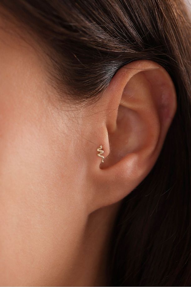 14 Ayar Altın Yılan Tragus Küpe - 1