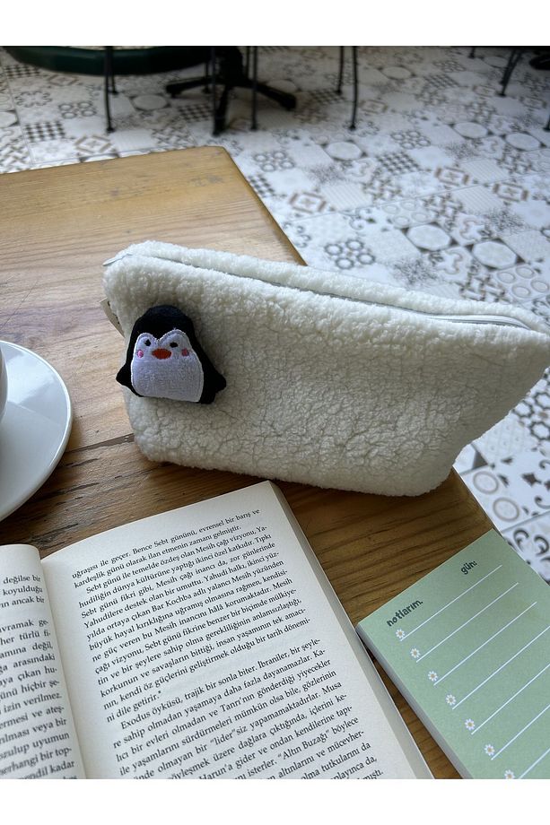 Sevimli Penguen Peluş Yıkanabilir Fermuarlı Kareli Astarlı Bez Kalemlik Kalem Kutusu Makyaj Çantası - 7