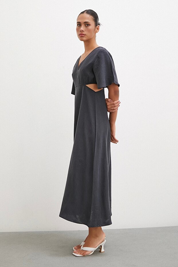V Yaka Yan Dekolteli Elbise Antirasit - 6