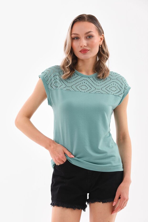 بلوزة مينت دانتيل لي بيكليت ياراكا - 1