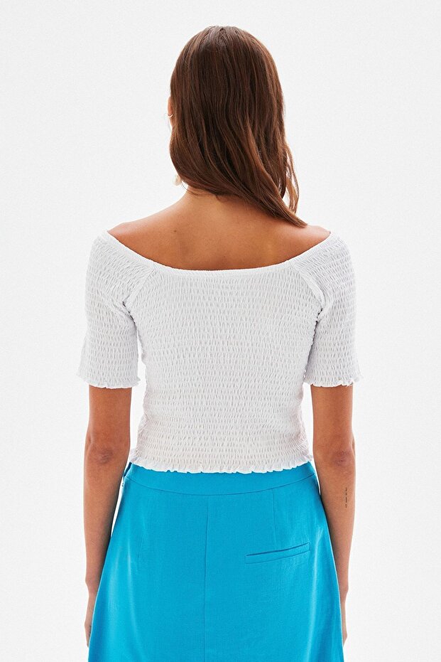 بلوزة ذات رقبة مربعة - 5