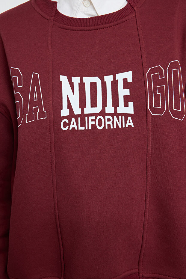Bordo Slogan Baskılı Oversize/Geniş Kalıp Etek Ucu Detaylı Örme Sweatshirt TWOAW25SW00100 - 4