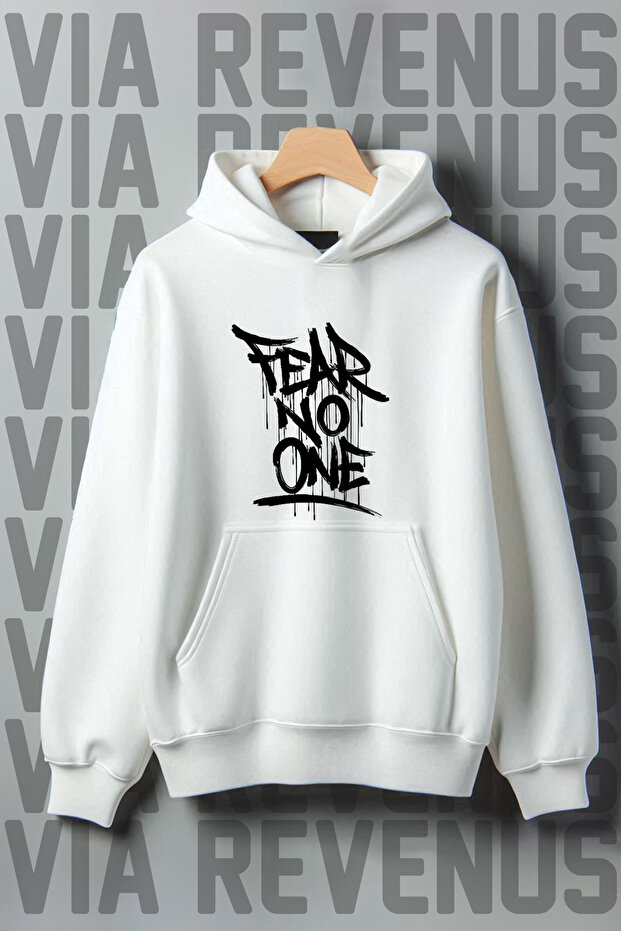 سويت شيرت بقلنسوة كبير الحجم مطبوع عليه جيب الكنغر بـ 3 خيوط من Fear No One