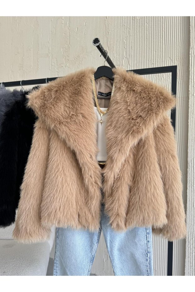 Hero Milk Coffee Fur Coat