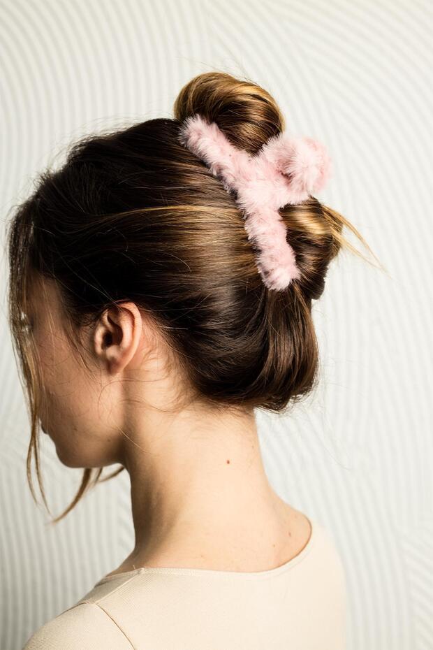 Agrafă de păr din pluș moale roz - 1