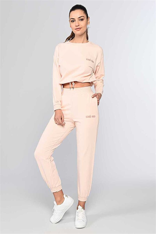 سويت شيرت نسائي برقبة دائرية من Ecko Red Steward