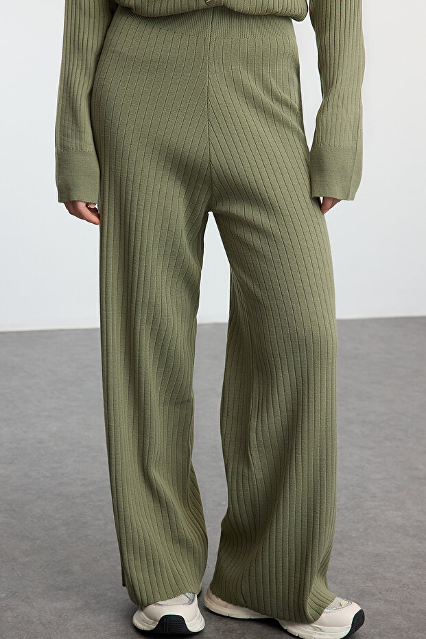 Haki Kapüşonlu Oversize Triko Alt-Üst Takım TCTAW25US00022 - 5