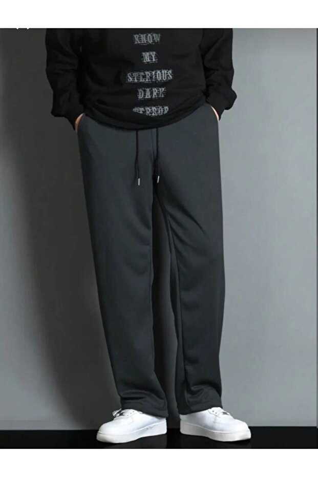Straight Leg Baggy Cut Comfortable Wear Sweatpants