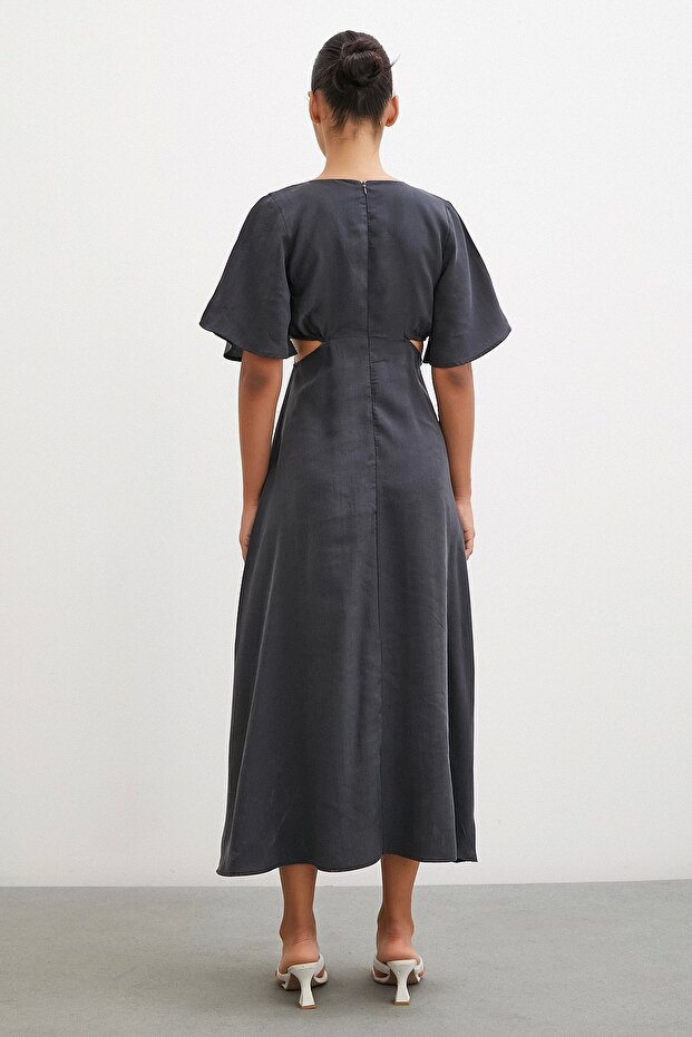 V Yaka Yan Dekolteli Elbise Antirasit - 7