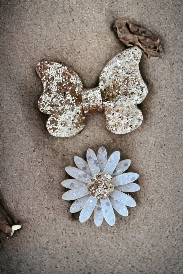 Girl child baby set of 2 clip buckle butterfly daisy