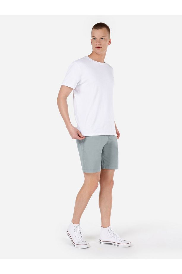 Regular Fit Orta Bel Bağcıklı Düz Yeşil Erkek Şort - 3
