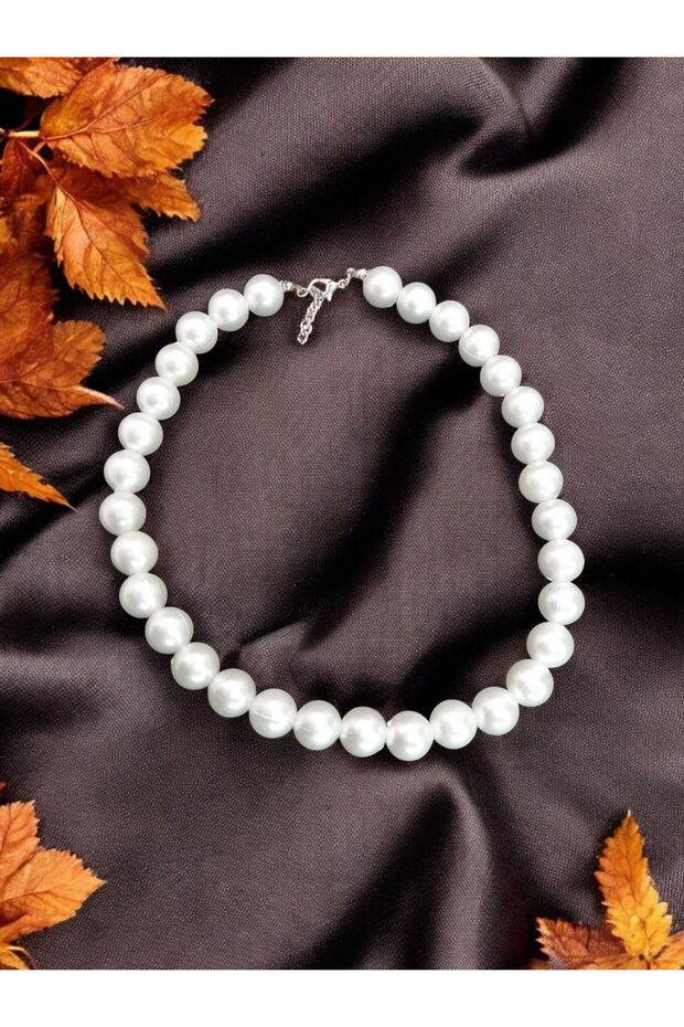 Aesthetic Soft Vibes Vintage Pearl Necklace 1 Piece