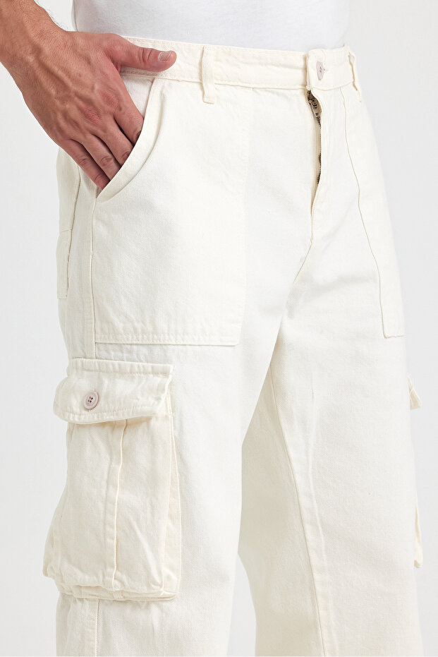 Férfi táskás törtfehér tehernadrág - 4