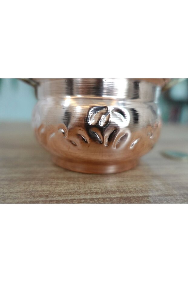 وعاء نحاسي صغير كبير الحجم - تمثال - 2