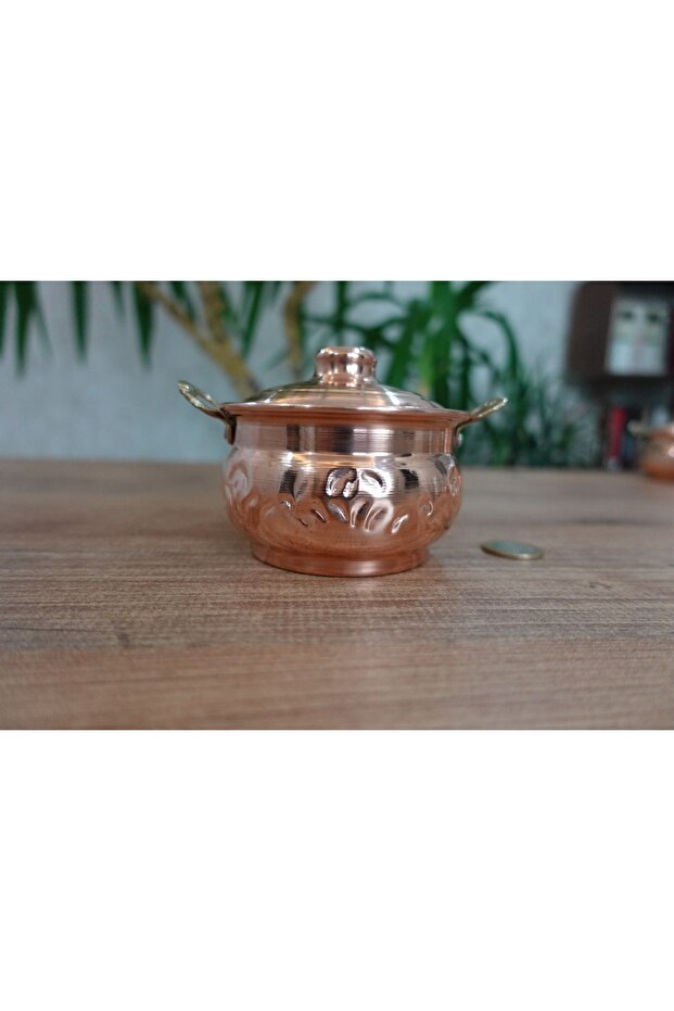 وعاء نحاسي صغير كبير الحجم - تمثال - 1