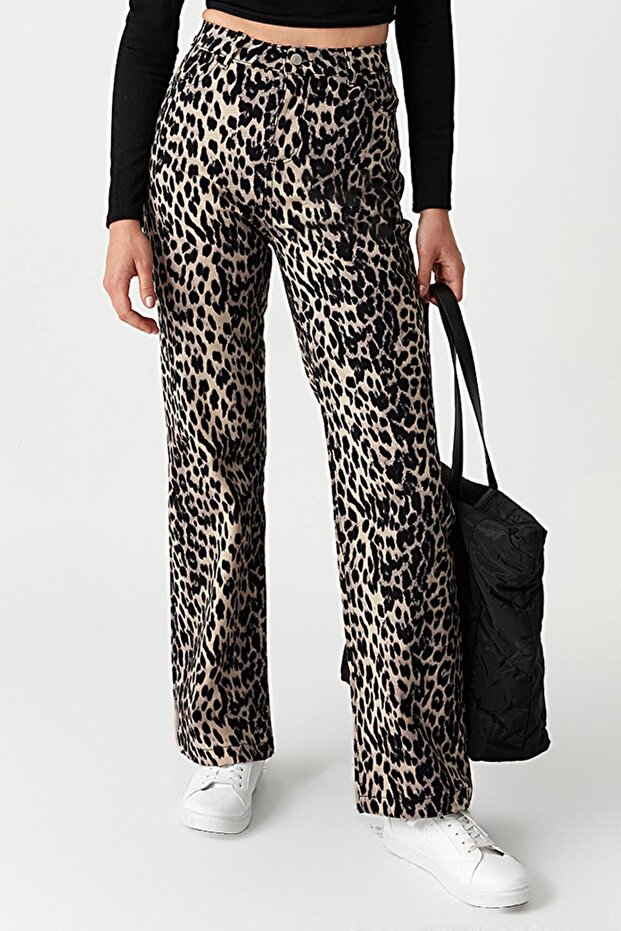 Blugi drepti cu model leopard maro de damă - 4