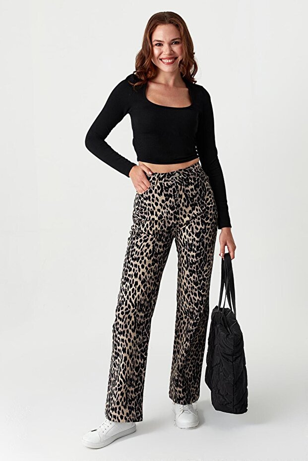 Blugi drepti cu model leopard maro de damă - 1