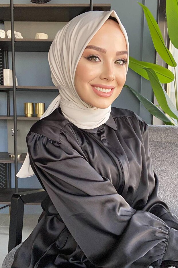 Sayra Shawl Sandy Fabric Cream Color Snap Shawl Syr002